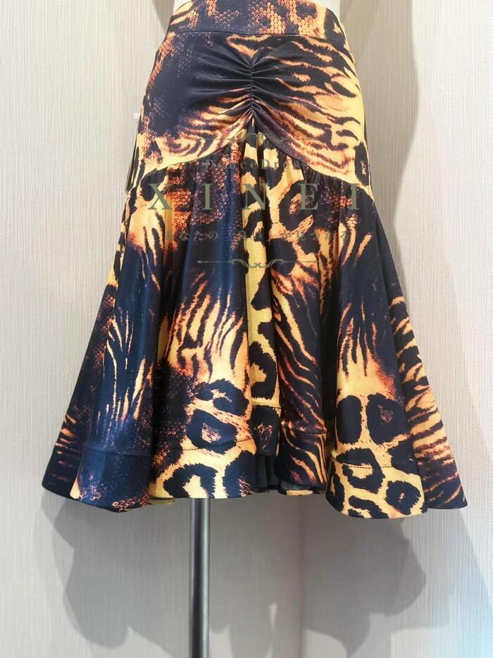 【すぐ届く！】社交ダンスドレス　ダンス衣装　発表会　ステージ衣装　ラテンドレス　競技用　デモ用　練習用　ワンピース　ダンスウエア　トップス　パーティードレス　モダンドレス　ラテンドレス　スカート　　X1439