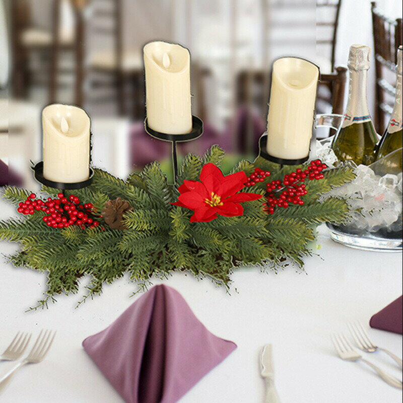 送料無料 新作のクリスマスデコレーション用の燭台。人工の松ぼっくりとPE製のクリスマス花を使った、..
