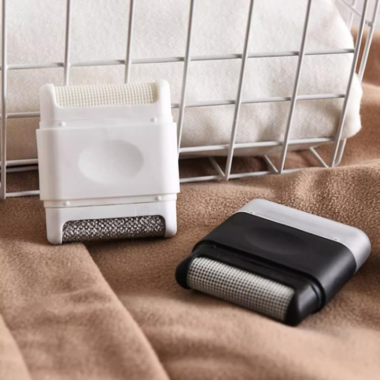 毛玉取りブラシ 絨毯 毛玉取り 手動 セーター用ブラシ ホコリ取り 毛玉取り器 毛玉クリーナー 洋服ブラ..