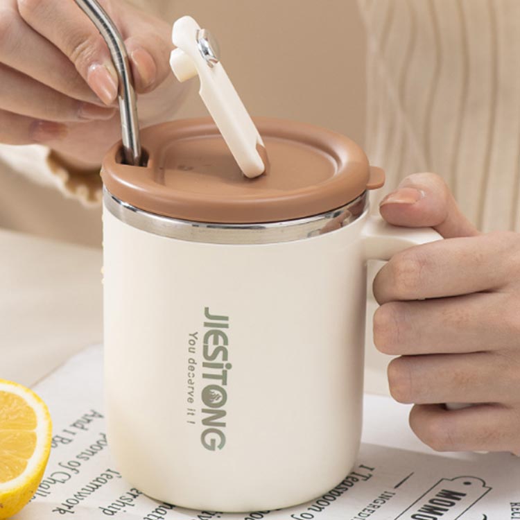 マグカップ 蓋つき 真空断熱カップ 保温 保冷 ステンレスマグ 蓋付きマグカップ 450ml おしゃれ フタ付 タンブラー コーヒー お茶 紅茶 コップ マグ 持ちやすい 洗いやすい 北欧 オフィス アウトドア 送料無料