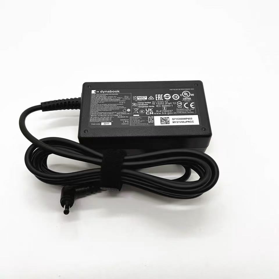 商品詳細 メーカー dynabook 付属品 PSE規格電源コード 型番 PA5367U-1ACA 出力 19V 3.42A 65W 保証 ご買い上げ後1ヶ月間品質保証致します。 説明 東芝 品です。（簡易パッケージ品です。） コネクタ形状 バレル型（外径5.5mm × 内径2.5mm）※センターピンなし ご注意 ※購入前に本体底面ラベルのパーツ番号が一致するかご確認ください。 ※他形状のコネクタには適合しません。 ※メーカーの製品更新に伴い、ラベルや外観が異なる場合があります。 ※本製品は簡易包装（元箱・取扱説明書・保証書等なし）での出荷となります。商品詳細 メーカー dynabook 付属品 PSE規格電源コード 型番 PA5367U-1ACA 出力 19V 3.42A 65W 保証 ご買い上げ後1ヶ月間品質保証致します。 説明 東芝 品です。（簡易パッケージ品です。） コネクタ形状 バレル型（外径5.5mm × 内径2.5mm）※センターピンなし ご注意 ※購入前に本体底面ラベルのパーツ番号が一致するかご確認ください。 ※他形状のコネクタには適合しません。 ※メーカーの製品更新に伴い、ラベルや外観が異なる場合があります。 ※本製品は簡易包装（元箱・取扱説明書・保証書等なし）での出荷となります。