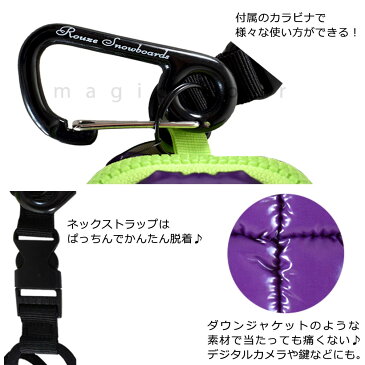 スキー スノボ モバイル ポーチ カラビナ付 ネックストラップ ケース ROUZE 痛くない ダウンジャケット風 小物入れ 黒 赤 青 紫 ピンク スノボー 便利グッズ