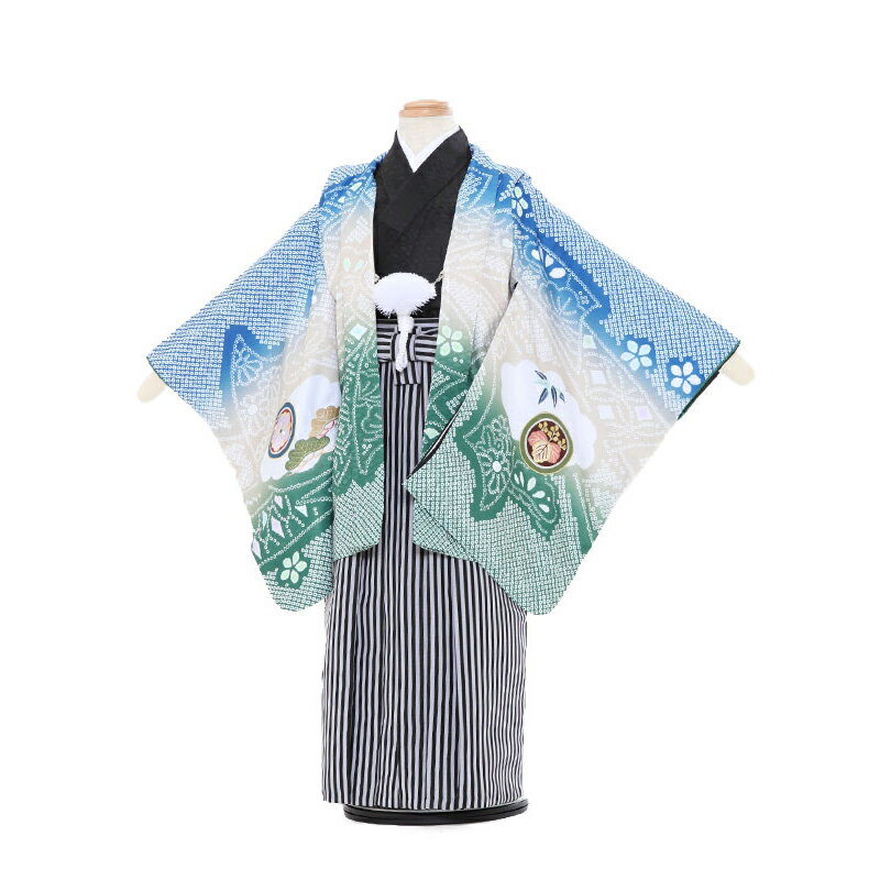 ◆ご利用日の2日前にお届けします。 （ご注文いただいた日時によっては2日前にお届けできない場合がございます） ◆ご利用日の翌日に返却（発送）をお願いいたします。 ◆シーズン・土日祝日は注文が大変混みあいます。 お早目のご注文をお願いいたします。 ◆ご注文いただきましたサイズがすべてご予約済の場合はメールもしくはお電話にてお知らせいたします。◆ご注文の不備もしくは商品が欠品中の際、発送予定日の16時までにご連絡が取れなかった場合、ご注文をキャンセルとさせていただきます。 ◆ご注文はインターネットよりお願いいたします。 七五三レンタル 3歳 男児 袴セット 素材 ポリエステル 100％ 身長:95cm〜105cm位 　■身丈：70．5cm　肩裄：39cm　袖丈：48．5cm(羽織） 　■袴丈：48cm（おへそからくるぶしまでの長さです。） 　■3歳の標準サイズに調整済みです。 　※簡単なサイズ調整（腰紐にて）が必要な場合があります。 フルセット内容 羽織 腰紐付き着物 腰紐付き袖なし長襦袢 マジックテープ付き袴 草履 足袋（プレゼント） 扇子 短剣 羽織紐 お守り サスペンダー ※お着物以外の小物は写真の商品と異なる場合があります。 ※カバンまたは箱タイプでの配送になります。商品画像のお色は、お使いのモニターによって多少異なって見える場合がございます。ご了承くださいませ。