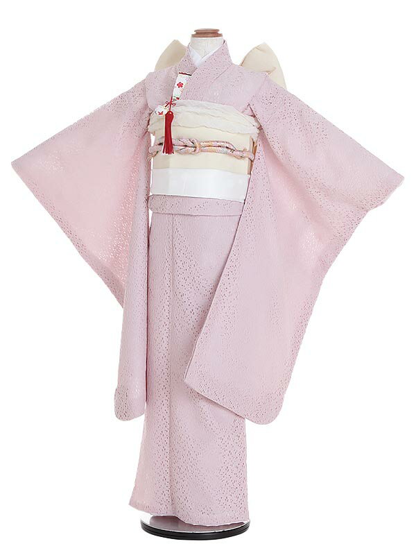 ◆ご利用日の2日前にお届けします。 （ご注文いただいた日時によっては2日前にお届けできない場合がございます） ◆ご利用日の翌日に返却（発送）をお願いいたします。 ◆シーズン・土日祝日は注文が大変混みあいます。 お早目のご注文をお願いいたします。 ◆ご注文いただきましたサイズがすべてご予約済の場合はメールもしくはお電話にてお知らせいたします。◆ご注文の不備もしくは商品が欠品中の際、発送予定日の16時までにご連絡が取れなかった場合、ご注文をキャンセルとさせていただきます。 ◆ご注文はインターネットよりお願いいたします。 七五三レンタル 7歳 女児 フルセット 素材 ポリエステル 100％ 身長:115cm〜125cm位 　■身丈:136cm　肩裄:54cm　袖丈:75cm 　■7歳の標準サイズに調整済みです。 　※簡単なサイズ調整（腰紐にて）が必要な場合があります。 フルセット内容 着物 袖無し襦袢 結び帯 草履 バッグ 箱せこ 帯揚げ 帯締め しごき 扇子 足袋（プレゼント） 腰紐2本 和装ベルト だて締め 髪飾り ※小物はこちらでコーディネイトさせていただきます。 ※カバンまたは箱タイプでの配送になります。商品画像のお色は、お使いのモニターによって多少異なって見える場合がございます。ご了承くださいませ。