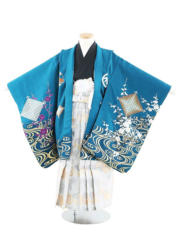 ◆ご利用日の2日前にお届けします。 （ご注文いただいた日時によっては2日前にお届けできない場合がございます） ◆ご利用日の翌日に返却（発送）をお願いいたします。 ◆シーズン・土日祝日は注文が大変混みあいます。 お早目のご注文をお願いいたします。 ◆ご注文いただきましたサイズがすべてご予約済の場合はメールもしくはお電話にてお知らせいたします。◆ご注文の不備もしくは商品が欠品中の際、発送予定日の16時までにご連絡が取れなかった場合、ご注文をキャンセルとさせていただきます。 ◆ご注文はインターネットよりお願いいたします。 七五三レンタル 5歳 男児 袴セット 素材 ポリエステル 100％ 身長:110cm〜120cm位 　■身丈：62cm 　■肩裄：51cm 　■袖丈：57cm（羽織） 　■袴丈：60cm（おへそからくるぶしまでの長さです。） 　■5歳の標準サイズに調整済みです。 　※簡単なサイズ調整（腰紐にて）が必要な場合があります。 フルセット内容 羽織 腰紐付き着物 腰紐付き袖なし長襦袢 マジックテープ付き袴 草履 足袋（プレゼント） 扇子 短剣 羽織紐 お守り サスペンダー ※お着物以外の小物は写真の商品と異なる場合があります。 ※カバンまたは箱タイプでの配送になります。商品画像のお色は、お使いのモニターによって多少異なって見える場合がございます。ご了承くださいませ。