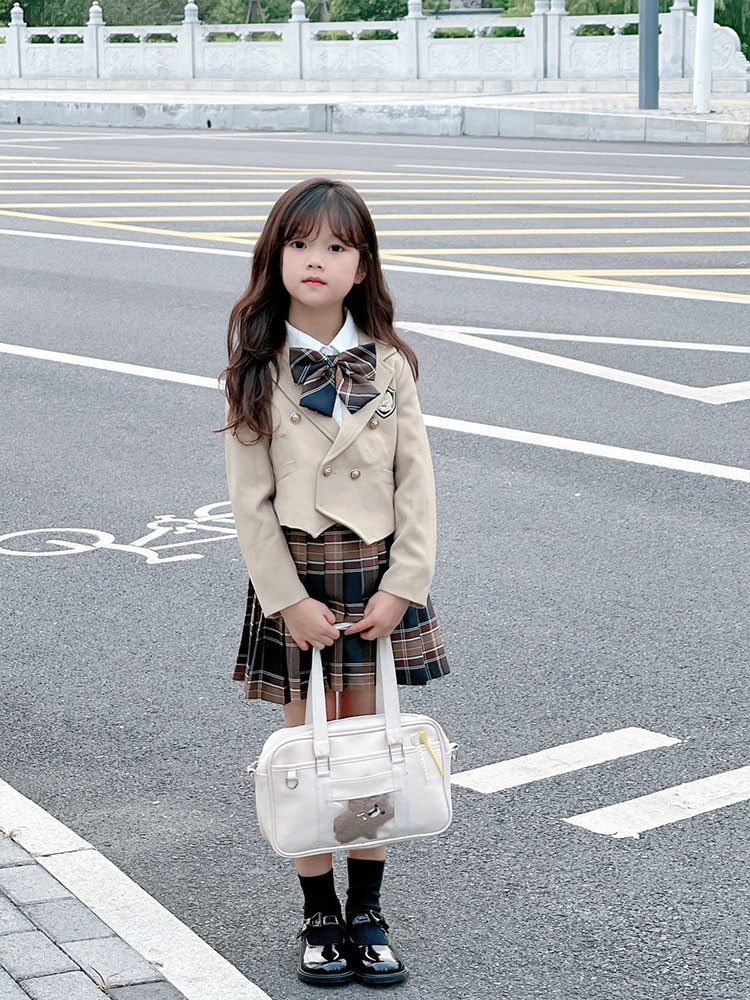 子供服 女の子スーツ 4点セット 卒園式 入学式 卒業式 制服 フォーマル セットアッ...