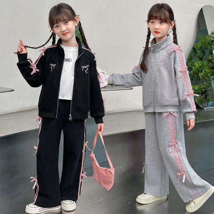 Rakuten - 【SS最大P5】子供服 ジャージ キッズ 女の子 セットアップ スウェット リボン ジップパーカー ロングパンツ 上下セット 2点セット スポーツウェア カジュアル ゆったり 可愛い ガールズ おしゃれ 春秋服 通学
