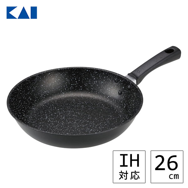 軽いフライパン 26cm IH対応 貝印 DW5629 / 軽い 軽量 フライパン PFOA/PFOSフリー 熱伝導率 保温性 時短 便利 /