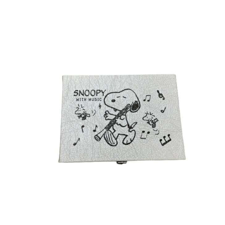 スヌーピー リードケース オーボエ（5本入）ホワイト≪限定品≫ 数量限定 大人気のスヌーピーリードケース。　ふたを開けたらウッドストックがいるなんて♪すぐれた機能性と、飽きのこないデザインは魅力です。 5