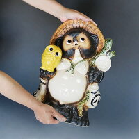 信楽焼きフクロウ持ち狸