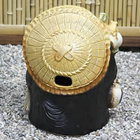 信楽焼きカエル付き狸