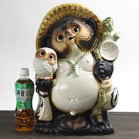 信楽焼きフクロウ持ち狸