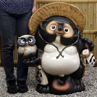 30号ふくろう持ち狸