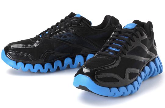 reebok zigtech black and blue