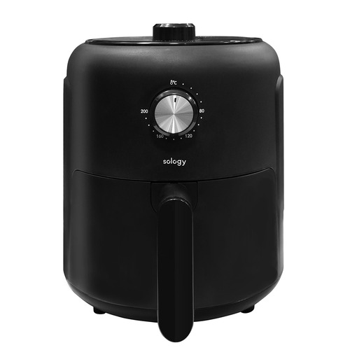 GDT ITO03B ノンフライヤー 循環熱風 80〜200度 60分まで 温度とタイマーはダイヤルで回すだけ ブラック発売日：2026年4月1日●sology ノンフライヤー油なしでもまるで揚げたてのように調理ができるノンフライヤー●ヘルシー&時短が叶うノンフライヤー油を使用しなくても揚げたようにカリッと仕上がるsology(ソロジー)のノンフライヤー。●循環熱風でカリッと仕上がる油を使わなくてもカリッと仕上がる秘密は、熱風を食材に当てて調理することができるから。余分な油は下に落とすのでヘルシーに。外はカリッと仕上がります。ベチャベチャになったお惣菜もサクサクになります。●ほったらかしで完成操作方法は温度(80〜200度)とタイマー(0〜60分)をダイヤルで回すだけ。ひっくり返したりする必要もないので設定した時間になるまで待つだけで完成します。忙しい時や共働きの方も時短になります。&nbsp;【仕様】サイズ：約幅304×奥行225×高さ280mm重量：約2.5kg消費電力：1000W温度調節：80〜200度タイマー：0〜60分