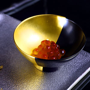 〜装いの盃(杯)〜盃漆黒に金箔