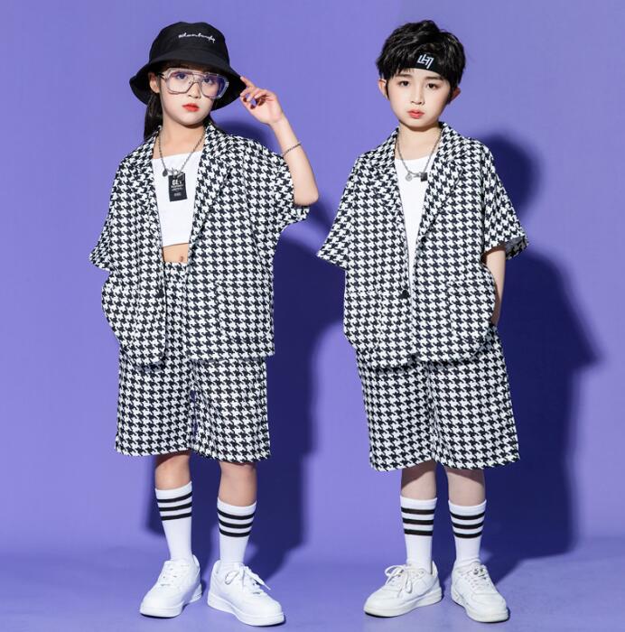 Rakuten - 子供ヒップホップジャズダンス衣装　千鳥柄上下セットダンス衣装　女の子/男の子ステージ演出服　夏　半袖アウター　ショートパンツ　チアガール　キッズダンスウェア　キッズhiohopjazzダンス衣装　社交ダンス衣装　HIPHOP　イベント　コスチューム