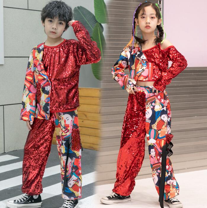 商品名 子供ダンス服 色 写真色 内容 トップス+パンツ サイズ モデル：身長135　体重25kg　試着サイズ140 普通の体型は下記の身長範囲で選んで大丈夫です、大柄の体型はワンサイズアップでお願い致します 110　身長100-110 120　身長110-120 130　身長120-130 140　身長130-140 150　身長140-150 160　身長150-160 採寸サイズなので若干の誤差がある場合がございます。 素材 ポリエステル 連絡について ＊土日祝日に電話対応不可、メールでの返信は48時間以内させていただきます。弊社と連絡取れないことはございません、最後まできちんと対応いたします、どうぞご安心ください。 ＊誠に勝手ながら、ご理解頂きますようお願い申し上げます。 注意事項 ＊ページの閲覧環境によって、掲載写真と実際の商品の色合いが異なる場合があります。 ＊モデルに小物を使う場合がございますが、商品に含まれませんのでご了承下さい。 ＊生産過剰や在庫管理条件より細かなキズやヨゴレなどがございます。完璧品をお求めの方と細かい部分を気になさる方は、ご購入をご遠慮ください。 ＊在庫は複数店舗共有しております、在庫更新は遅れるより在庫切れの場合がございます、その場合、できるだけ早めに報告させていただきますが、どうか容赦ください。 ＊商品の仕様は、製造元の都合により予告なく変更する場合があります。 ＊お届けした商品に不備がございましたら、お届け後5日以内にご連絡ください。確認後速やかに対応させていただきます。なお期日を過ぎた場合はお受け致しかねますので予めご了承ください。 ＊他に不明点がございましたら、ご連絡くださませ。商品名 子供ダンス服 色 写真色 内容 トップス+パンツ サイズ モデル：身長135　体重25kg　試着サイズ140 普通の体型は下記の身長範囲で選んで大丈夫です、大柄の体型はワンサイズアップでお願い致します 110　身長100-110 120　身長110-120 130　身長120-130 140　身長130-140 150　身長140-150 160　身長150-160 採寸サイズなので若干の誤差がある場合がございます。 素材 コットン　ポリエステル 連絡について ＊土日祝日に電話対応不可、メールでの返信は48時間以内させていただきます。弊社と連絡取れないことはございません、最後まできちんと対応いたします、どうぞご安心ください。 ＊誠に勝手ながら、ご理解頂きますようお願い申し上げます。 注意事項 ＊ページの閲覧環境によって、掲載写真と実際の商品の色合いが異なる場合があります。 ＊モデルに小物を使う場合がございますが、商品に含まれませんのでご了承下さい。 ＊生産過剰や在庫管理条件より細かなキズやヨゴレなどがございます。完璧品をお求めの方と細かい部分を気になさる方は、ご購入をご遠慮ください。 ＊在庫は複数店舗共有しております、在庫更新は遅れるより在庫切れの場合がございます、その場合、できるだけ早めに報告させていただきますが、どうか容赦ください。 ＊商品の仕様は、製造元の都合により予告なく変更する場合があります。 ＊お届けした商品に不備がございましたら、お届け後5日以内にご連絡ください。確認後速やかに対応させていただきます。なお期日を過ぎた場合はお受け致しかねますので予めご了承ください。 ＊他に不明点がございましたら、ご連絡くださませ。