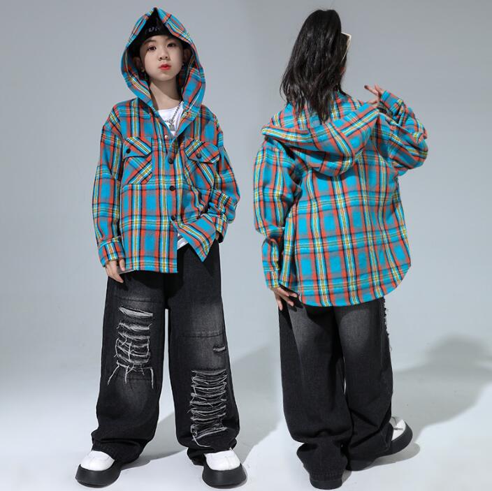 商品名 子供ダンス衣装 色 写真色 内容 サイズ モデル：身長132　体重30kg　試着サイズ140 普通の体型は下記の身長範囲で選んで大丈夫です、大柄の体型はワンサイズアップでお願い致します 110　身長100-110 120　身長110-120 130　身長120-130 140　身長130-140 150　身長140-150 160　身長150-160 170　身長160-170 180　身長170-180 採寸サイズなので若干の誤差がある場合がございます。 素材 ポリエステル 連絡について ＊土日祝日に電話対応不可、メールでの返信は48時間以内させていただきます。弊社と連絡取れないことはございません、最後まできちんと対応いたします、どうぞご安心ください。 ＊誠に勝手ながら、ご理解頂きますようお願い申し上げます。 注意事項 ＊ページの閲覧環境によって、掲載写真と実際の商品の色合いが異なる場合があります。 ＊モデルに小物を使う場合がございますが、商品に含まれませんのでご了承下さい。 ＊生産過剰や在庫管理条件より細かなキズやヨゴレなどがございます。完璧品をお求めの方と細かい部分を気になさる方は、ご購入をご遠慮ください。 ＊在庫は複数店舗共有しております、在庫更新は遅れるより在庫切れの場合がございます、その場合、できるだけ早めに報告させていただきますが、どうか容赦ください。 ＊商品の仕様は、製造元の都合により予告なく変更する場合があります。 ＊お届けした商品に不備がございましたら、お届け後5日以内にご連絡ください。確認後速やかに対応させていただきます。なお期日を過ぎた場合はお受け致しかねますので予めご了承ください。 ＊他に不明点がございましたら、ご連絡くださませ。商品名 子供ダンス衣装 色 写真色 内容 サイズ モデル：身長132　体重30kg　試着サイズ140 普通の体型は下記の身長範囲で選んで大丈夫です、大柄の体型はワンサイズアップでお願い致します 110　身長100-110 120　身長110-120 130　身長120-130 140　身長130-140 150　身長140-150 160　身長150-160 170　身長160-170 180　身長170-180 採寸サイズなので若干の誤差がある場合がございます。 素材 ポリエステル 連絡について ＊土日祝日に電話対応不可、メールでの返信は48時間以内させていただきます。弊社と連絡取れないことはございません、最後まできちんと対応いたします、どうぞご安心ください。 ＊誠に勝手ながら、ご理解頂きますようお願い申し上げます。 注意事項 ＊ページの閲覧環境によって、掲載写真と実際の商品の色合いが異なる場合があります。 ＊モデルに小物を使う場合がございますが、商品に含まれませんのでご了承下さい。 ＊生産過剰や在庫管理条件より細かなキズやヨゴレなどがございます。完璧品をお求めの方と細かい部分を気になさる方は、ご購入をご遠慮ください。 ＊在庫は複数店舗共有しております、在庫更新は遅れるより在庫切れの場合がございます、その場合、できるだけ早めに報告させていただきますが、どうか容赦ください。 ＊商品の仕様は、製造元の都合により予告なく変更する場合があります。 ＊お届けした商品に不備がございましたら、お届け後5日以内にご連絡ください。確認後速やかに対応させていただきます。なお期日を過ぎた場合はお受け致しかねますので予めご了承ください。 ＊他に不明点がございましたら、ご連絡くださませ。