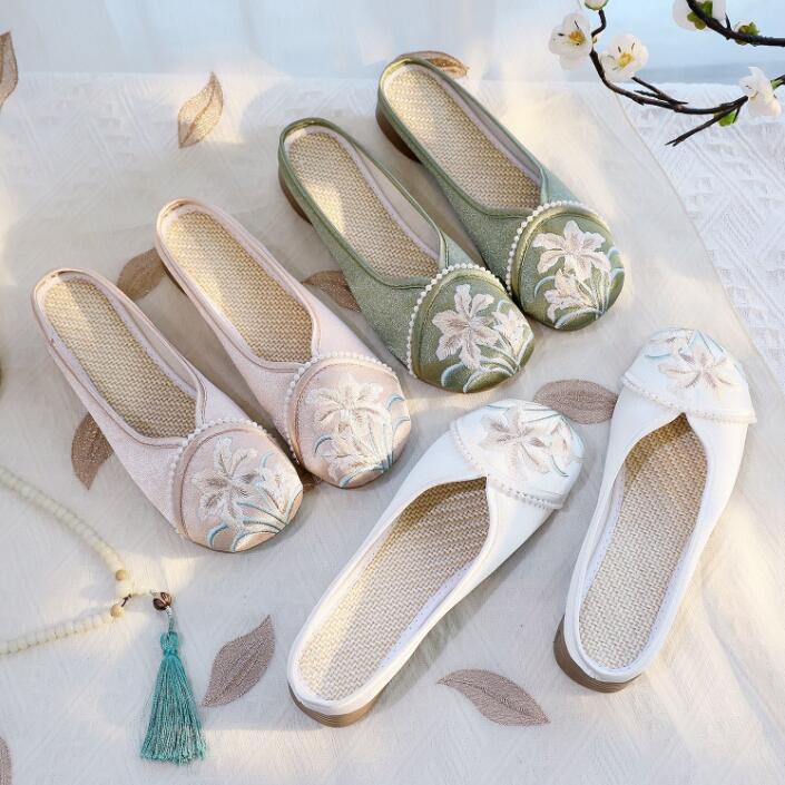 レディース【中国北京靴】スリッパ　サンダル　唐装漢服に合わせる履きやすい中華花刺繍ダンスシューズ..