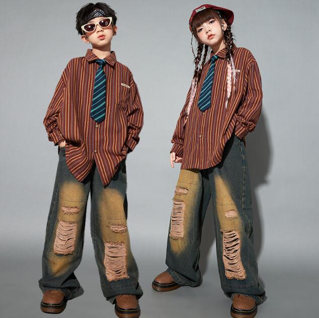 Rakuten - キッズ ダンス衣装 男の子女の子ヒップホップダンス服 ストライプ柄長袖シャツ ダメージジーンズ子供服 ネクタイ 3点セット ヒップホップ ジャズ hiphop jazz チアガール K-POP 子供 ファッション 110-180cm