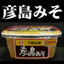 ※こちらの商品はメーカーからの発送になります※ 商品明細 名称 しろみそ 内容量 650g 原材料 米、大豆（遺伝子組み換えではない）、食塩、水あめ、酒精、調味料（アミノ酸等）、保存料（ソルビン酸K)、漂白剤（次亜塩素酸Na）、甘味料（甘草、ステビア）ビタミンB2 賞味期限 6ヶ月 保存方法 お買いお求め後は冷蔵庫に保管して下さい。 製造者 有限会社 マルイチ彦島醸造工場 商品説明 米みそは、麦みそに比べて味にクセがなく、甘みが強く、色も淡色系であることが人々に好まれます。 注意 こちらの商品は他のメーカーとは同梱できません。 マルイチ彦島醸造工場の他の商品とは同梱できます。　