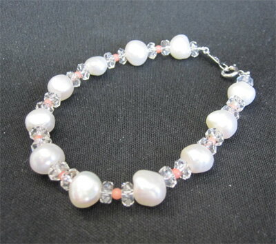 淡水パール・天然水晶・珊瑚（さんご）ブレスレット【楽ギフ_包装】【楽ギフ_のし】【楽ギフ_のし宛書】【楽ギフ_メッセ入力】