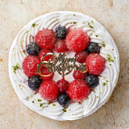 クリスマスのためのベリーと米粉のケーキ（ホール）【卵乳製品不使用】【直送品F】