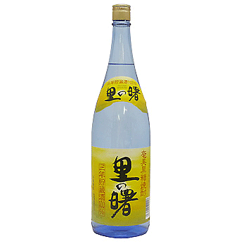 ・黒糖焼酎・さとのあけぼの・アルコール度：25° ・容量：1.8L・蔵元：町田酒造株式会社 ・箱入（箱代税込165円含む）・梱包重量：3kg・#6121最新の設備の工場で品質のバラツキをなくし均質化させている。 減圧蒸留で口当たりが軽く、初めてでも飲みやすい。※20歳未満の方の飲酒は法律により禁じられております。　