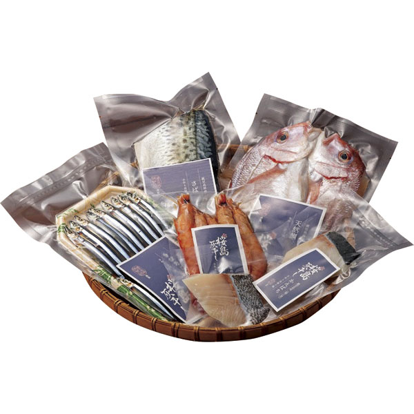 【内容】　きびなご100g、天然鯛開き1枚、さば半身1枚、かんぱち切身2切、たかえび5尾（鹿児島県産）※ザルはついておりません。【品番】　6122_P47お歳暮商品の【 のし 】承りにつきましては「お歳暮のごあいさつ」 「お歳暮」　「無地」 のみとさせていただきます。下書き（名入れ）はご容赦くださいませ。※こちらの商品は産地・加工地・メーカー直送の為、承りからお届けまでに約10日間程要します。商品の特性上、二重包装・お届け日指定・他商品との抱き合わせ・祝儀・不祝儀包装でのお届けはご容赦ください。