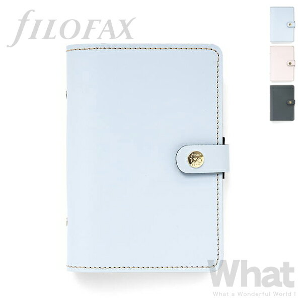 システム手帳のパイオニア・ブランド、英国「filofax（ファイロファックス）」社のセンテニアルコレクション オリジナル バイブルサイズです。 ファイロファックス社の創業100周年を記念して作られた「CENTENNIAL COLLECTION（センテニアルコレクション）」の世界数量限定モデルです。 飽きがこない普遍的なデザインに、淡いカラーが施されたシステム手帳です。 100周年を記念してデザインされたオリジナルのトートバッグが付属します。 世界限定 各カラー750冊のみ（シリアルナンバー入り）です。 数量限定のため、売り切れの際にはご容赦ください。 【仕様】 サイズ： 約W145×H188mm リングサイズ： 25mm径 / 6穴 素材： 本革 付属： ・サービスリフィル(2022年版) ・「100周年記念」トートバッグ