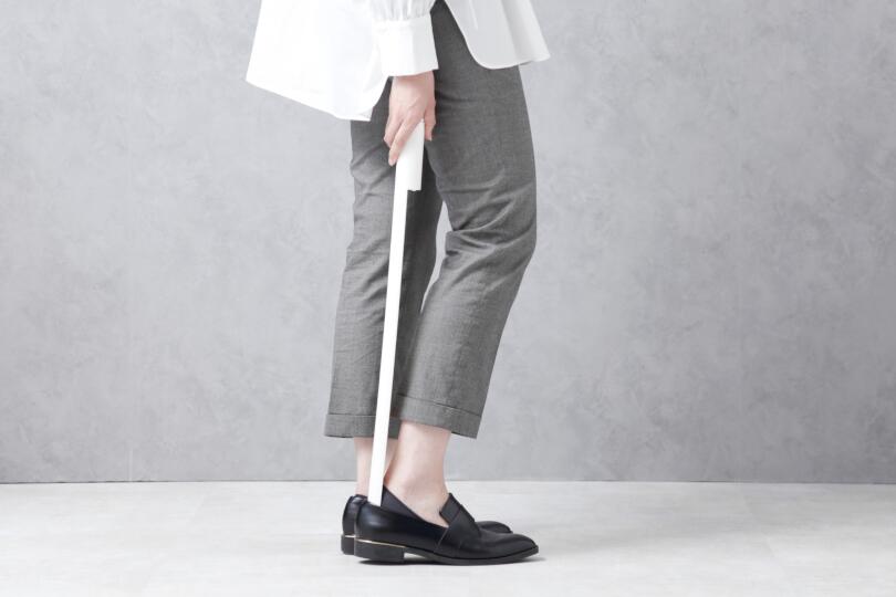 《全4色》ideaco ノッポ2 靴べら noppo2 【イデアコ 靴ベラ ロング デザイン雑貨 玄関 ドア 収納 マグネット 磁石 シューホーン インテリア くつべら ヒール 革靴 スニーカー】