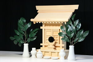 美・木曽ひのき■特上 一社 大型 ■唐戸扉 ■神具付き 神棚セット (お社本体)高さ41cm×幅37cm×奥行き16cm 神棚 神具 仏具 やまこう 山幸