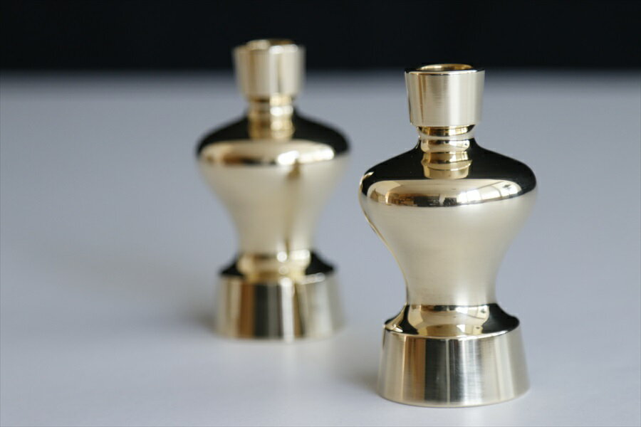 希少 神棚用 ■ 2本組 真鍮製磨き 瓶子 平子 平次 徳利 ■ 一対 サイズ（約cm）高さ10.5 幅6 奥行6 神棚 神具 仏具 盆提灯 やまこう 山幸