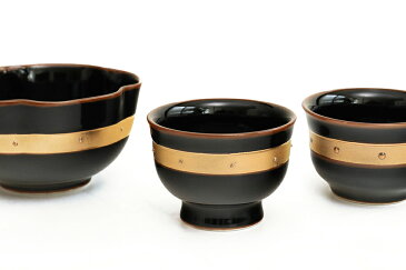 【人気】仏具 高級仏具セット おりん4点+有田焼陶器5点 五具足(黒×金) 縁 -enishi- セット / 花立 香炉 灯立 茶湯器 仏飯器 国産 日本製 ミニ 仏壇セット モダン仏具 モダン仏壇 お盆 お彼岸 お墓参り お供え 供養 法事 法要