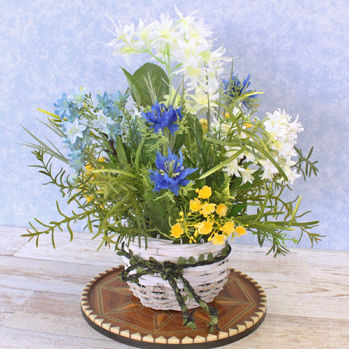 造花 ダイヤモンドリリーとカラカラフラワーの涼しげなアレンジ シルクフラワー CT触媒 光触媒 ネリネ ..