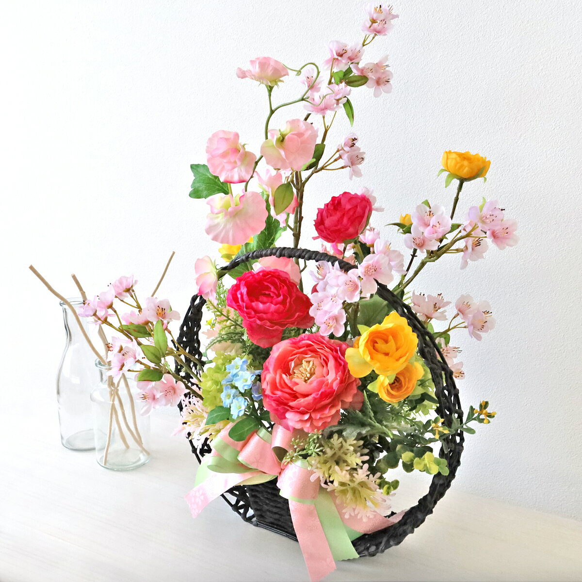 桜 造花 桜とラナンキュラスの春の満月カゴアレンジ シルクフラワー さくら サクラ CT触媒 光触媒 フラワーアレンジメント インテリア arg