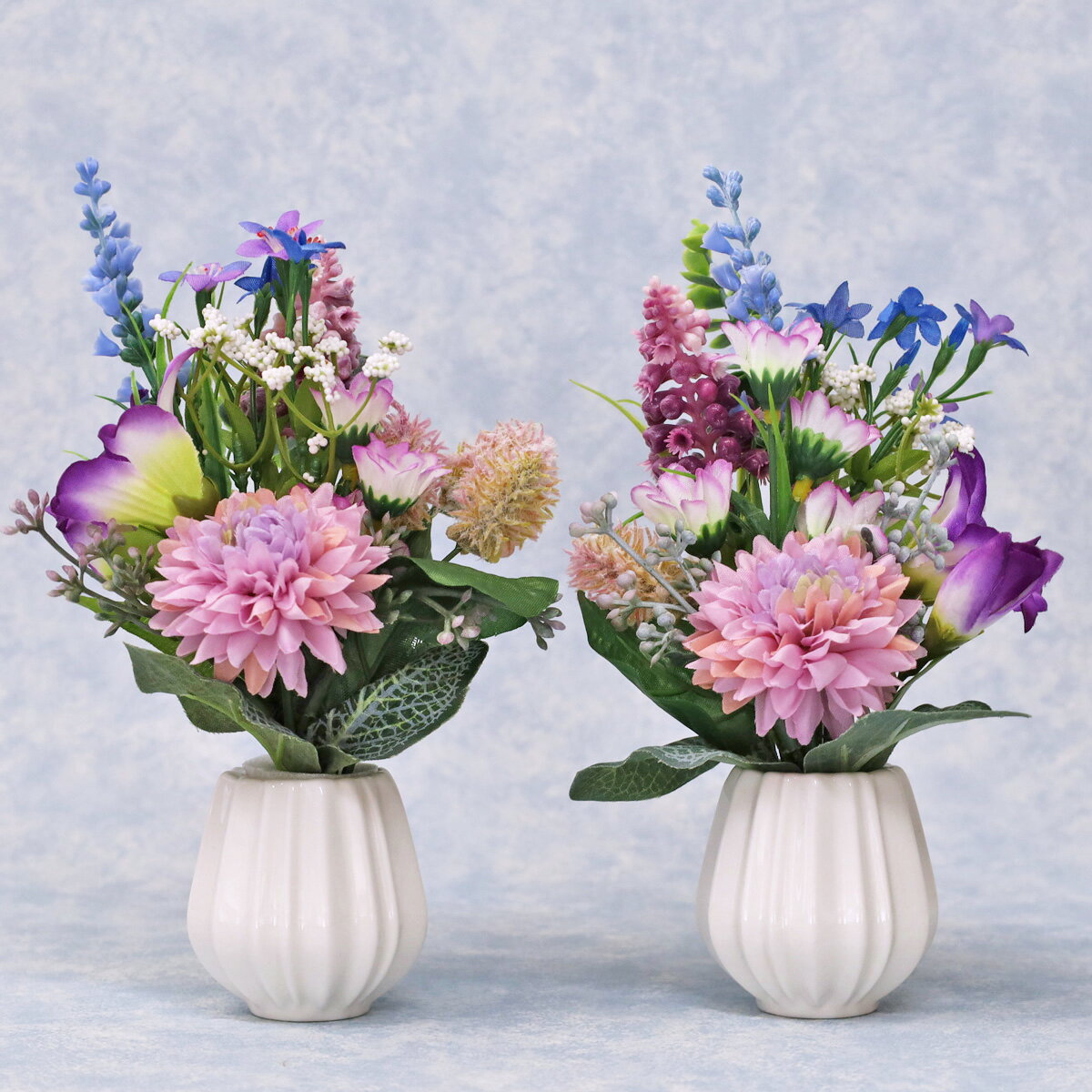 造花 仏花 コーンフラワーとムスカリのアレンジ 一対 CT触媒 光触媒 シルクフラワー お彼岸 お盆 お仏壇 仏花 お墓 花 お供え お悔やみ bar