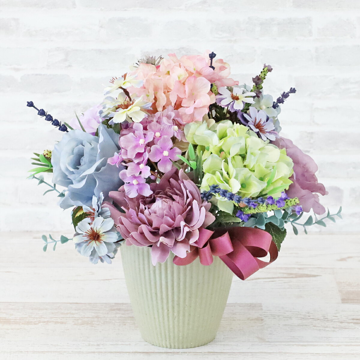 造花 シックなアジサイとラベンダーのアレンジ 夏のアレンジ あじさい 紫陽花 ラウンド型 CT触媒 光触媒 シルクフラワー フラワーアレンジ インテリア フラワーアレンジメント arg