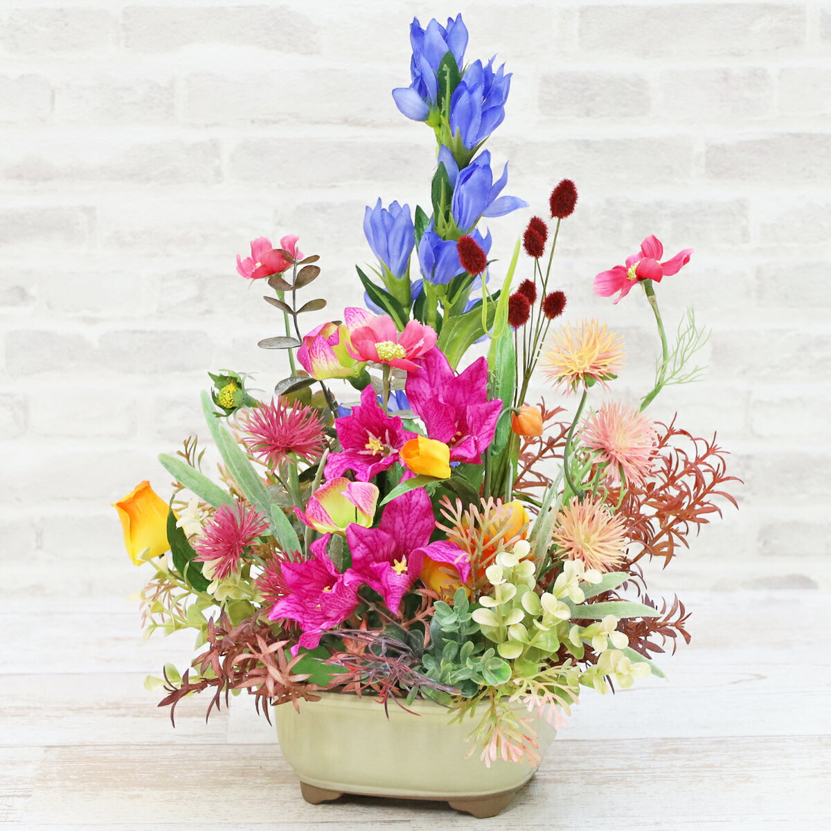 乐天商城 - 造花 りんどうとコスモスなど秋の花いっぱいな和風アレンジ 秋のアレンジ シルクフラワー リンドウ CT触媒 光触媒 フラワーアレンジ インテリア フラワーアレンジメント arg