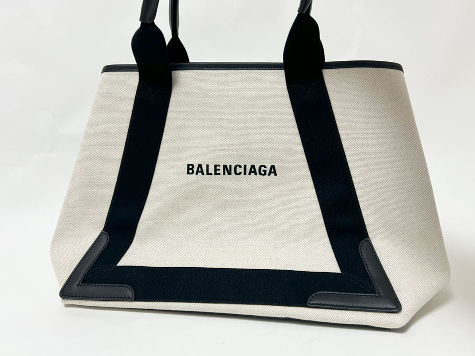 BALENCIAGA oVAK lCr[ JoXM ~fBA g[gobO LoX ubN zCg |[` 581292 iyÁz