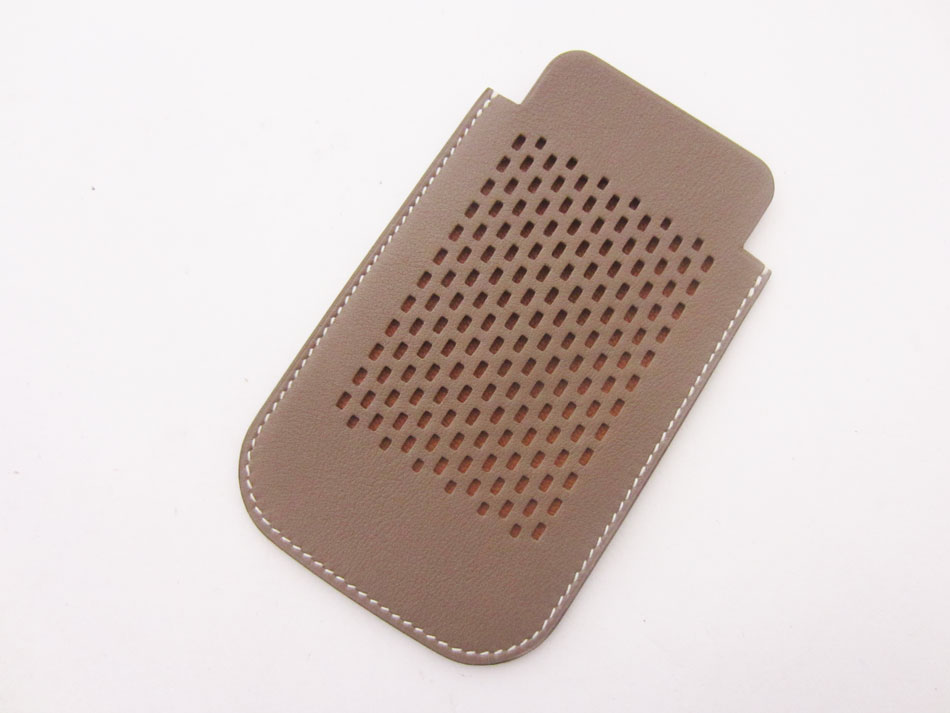 HERMES エルメス iphone4 アイフォン ケース カードケース 小物入れ メッシュ ヴォースイフト エトープ グレー メッシュ □P刻印 新品同様 【中古】のサムネイル