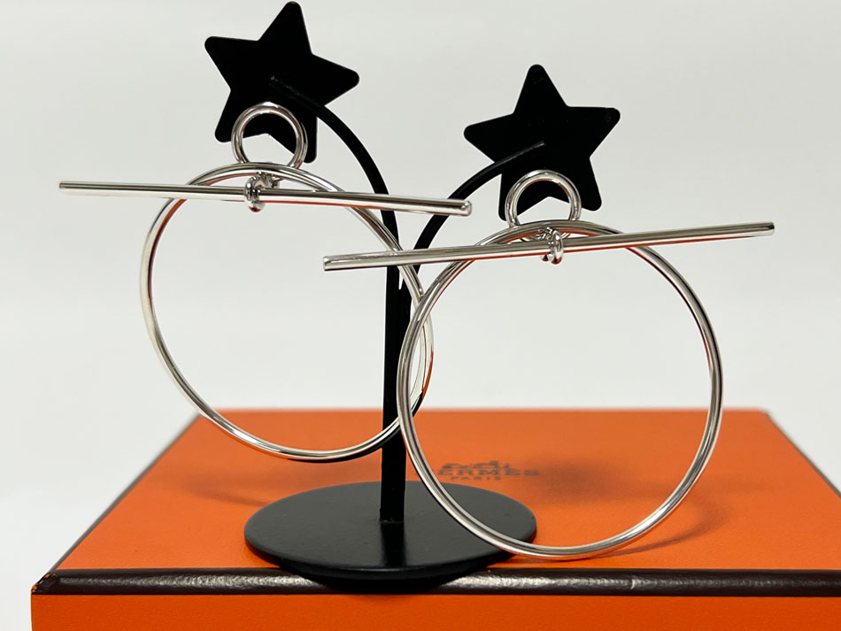 HERMES エルメス ループ ミディアム ピアス 両耳 925 シルバー 新品仕上げ【中古】のサムネイル