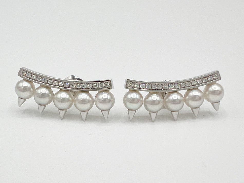 TASAKI タサキ デインジャー プラス ダイヤモンド パヴェ イヤリング ピアス パール あこや真珠 K18 ホワイトゴールド 保証書 E-4384-18KWG 新品仕上げ 【中古】のサムネイル