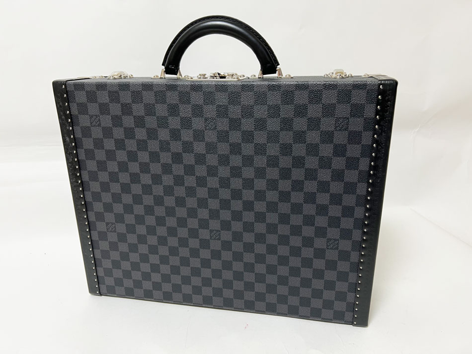 LOUIS VUITTON ルイヴィトン ダミエグラフィット プレジデント ビジネスバッグ ハンドバッグ アタッシュケース メンズ N48190 美品【中古】