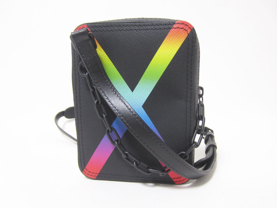 LOUIS VUITTON ルイヴィトン タイガ レインボー ダヌーブ・メッセンジャー スモール ショルダーバッグ 斜め掛け M30332 未使用品【中古】のサムネイル