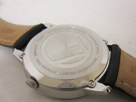 FENDIフェンディラナウェイメンズウォッチ腕時計革バンドクォーツ71000L美品【中古】