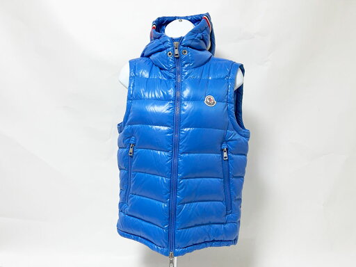 MONCLER モンクレール ダウンベスト レディース LANOUX GILET ラヌー フード ナイロン ライトブルー 紐なし サイズ:0 【中古】 MONCLER モンクレール ダウンベスト レディース LANOUX GILET ラヌー フード ナイロン ライトブルー 紐なし サイズ:0 【中古】