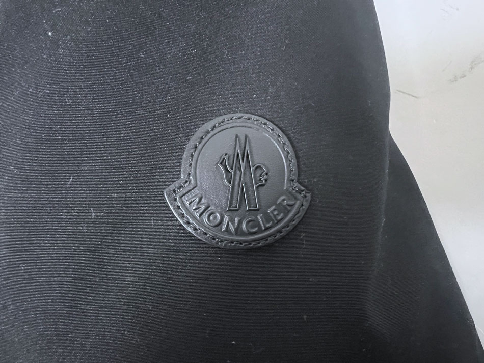 MONCLER モンクレール メンズ ダウンジャケット リバーシブル ダウンジャケット FOWEY GIUBBOTTO SHORT PARKA ブラック グレー サイズ：2 ロンハーマン 美品【中古】