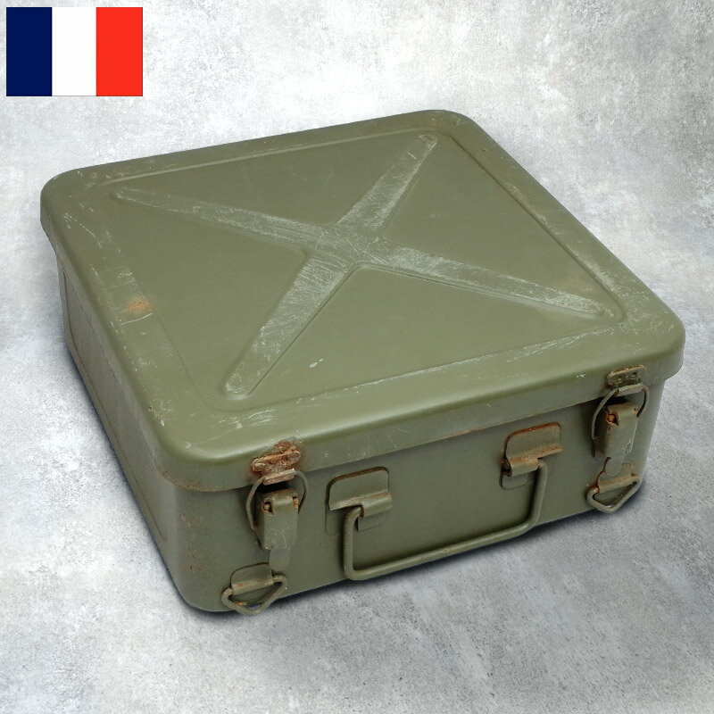 楽天ミリタリー百貨シービーズフランス軍 ファーストエイドボックス M オリーブ USED BX179UN 実物ミリタリー 軍モノ 軍物 メディカル スチール BOX 収納ケース 小物入れ インテリア キャンプ アウトドア サバゲー